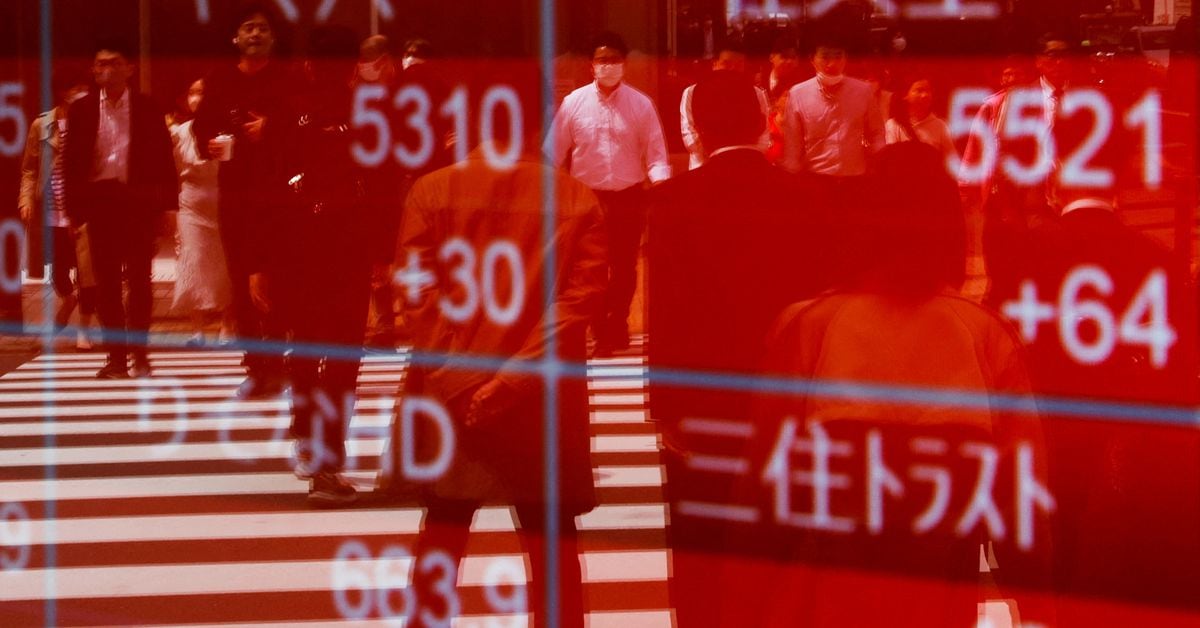 Las acciones japonesas alcanzan máximos de tres décadas, el yuan hace caer al dólar