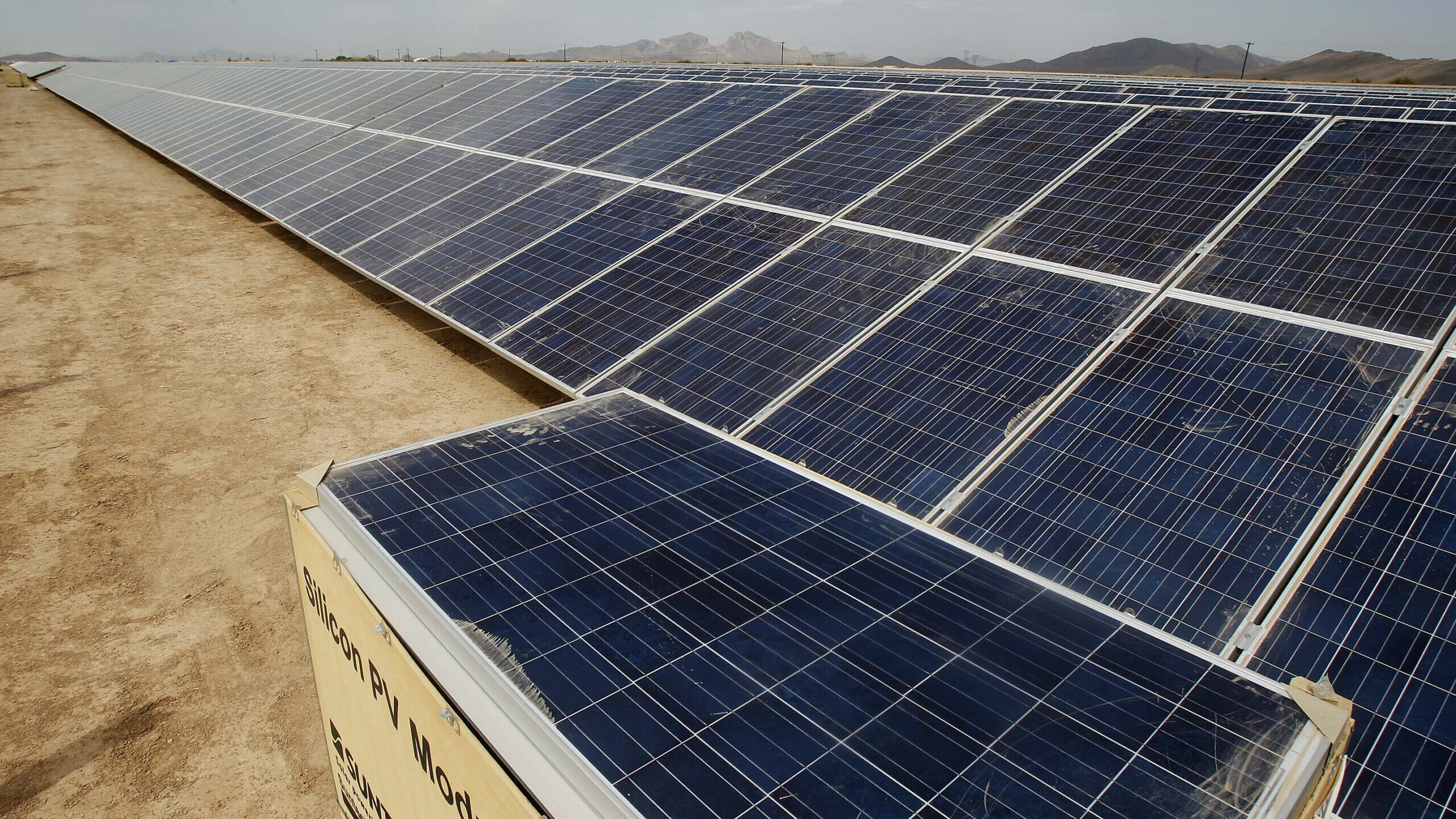 Más de 1 millón de clientes en Arizona están viendo un aumento en sus tarifas solares en los tejados