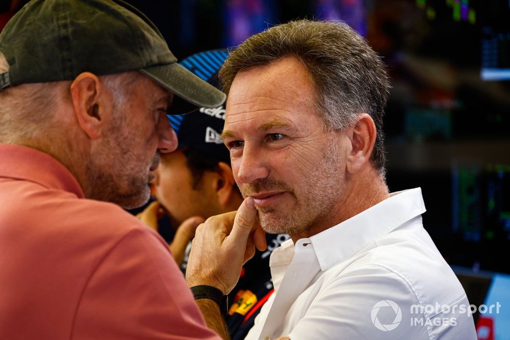 Adrian Newey, director de tecnología, Red Bull Racing, y Christian Horner, director del equipo, Red Bull Racing