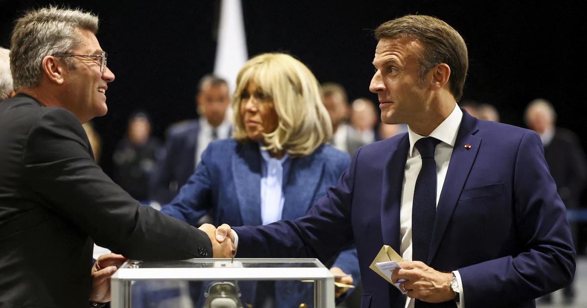 El presidente francés Macron disuelve la Asamblea Nacional y convoca elecciones legislativas anticipadas tras la derrota electoral en la Unión Europea