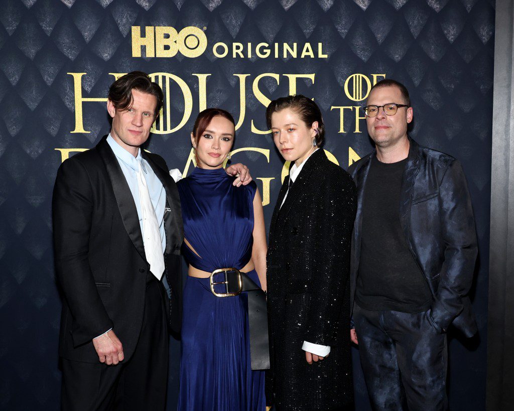Matt Smith, Olivia Cooke, Emma D'Arcy y Ryan Condal asisten a los shows de HBO "Casa del Dragón" Estreno de la temporada 2