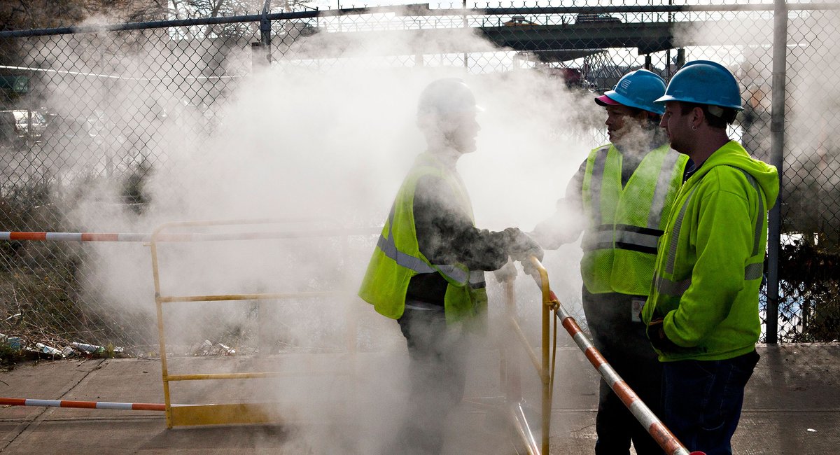 Los trabajadores de servicios públicos de la ciudad de Nueva York podrían hacer huelga en medio de la ola de calor si el sindicato Con Ed no llega a un acuerdo