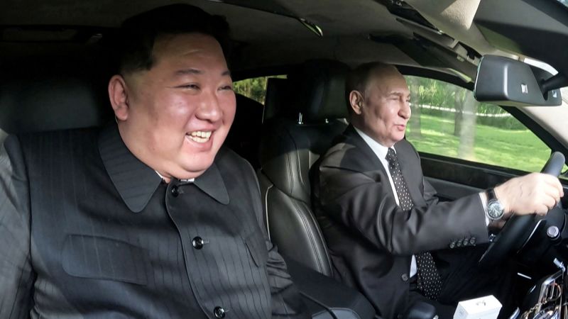 Putin y Kim fueron vistos riendo en una limusina Urus de fabricación rusa tras firmar el acuerdo de defensa mutua