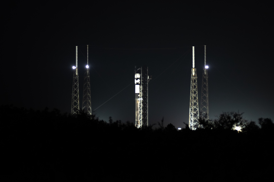 SpaceX completa el relanzamiento número 300 del propulsor durante el primer lanzamiento consecutivo del Falcon 9 – SpaceflightNow