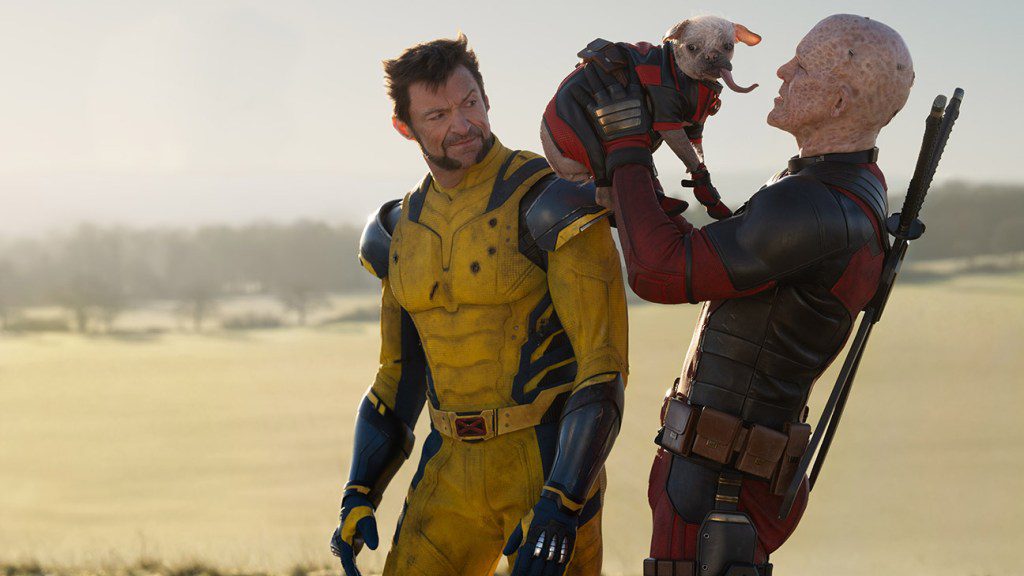 Hugh Jackman como Wolverine/Logan, Dogpool y Ryan Reynolds como Deadpool/Wade Wilson en DEADPOOL & WOLVERINE de Marvel Studios.