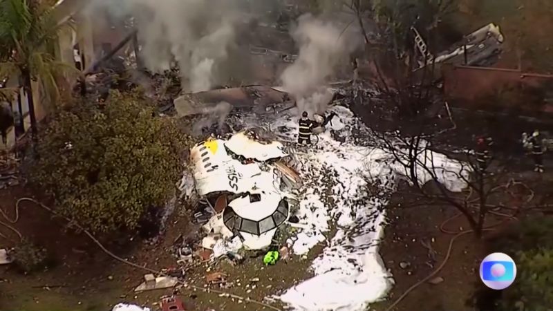 La aerolínea brasileña dijo que un accidente aéreo mató a los 61 pasajeros y tripulantes a bordo.