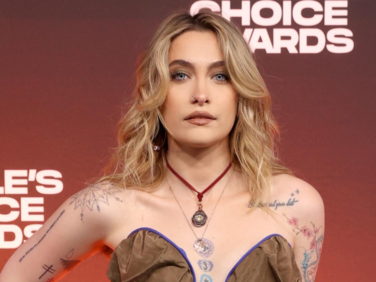 La rara y minimalista sesión de fotos de Paris Jackson es la definición de genial