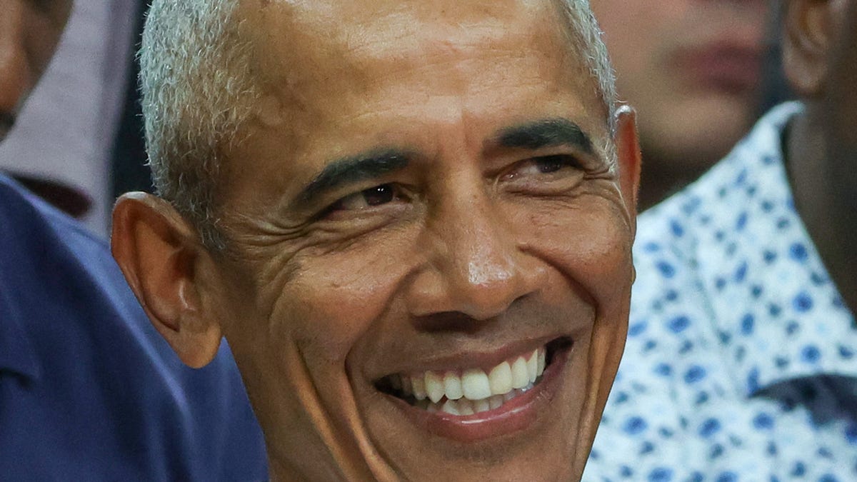 Barack Obama revela sus recomendaciones de música y libros para el verano de 2024