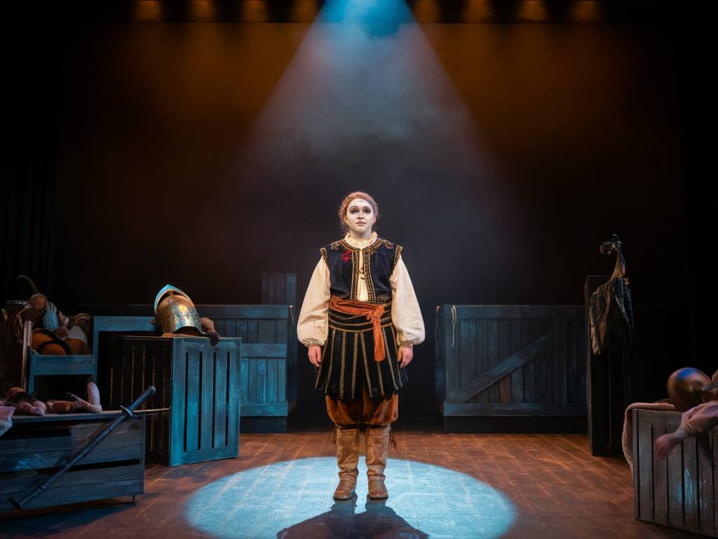 El renacimiento del teatro Cervantes: nuevos programas culturales y más actividades para jóvenes